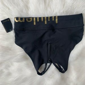 NWT Limited/Special Edition Lululemon Sports Bra (size 8)